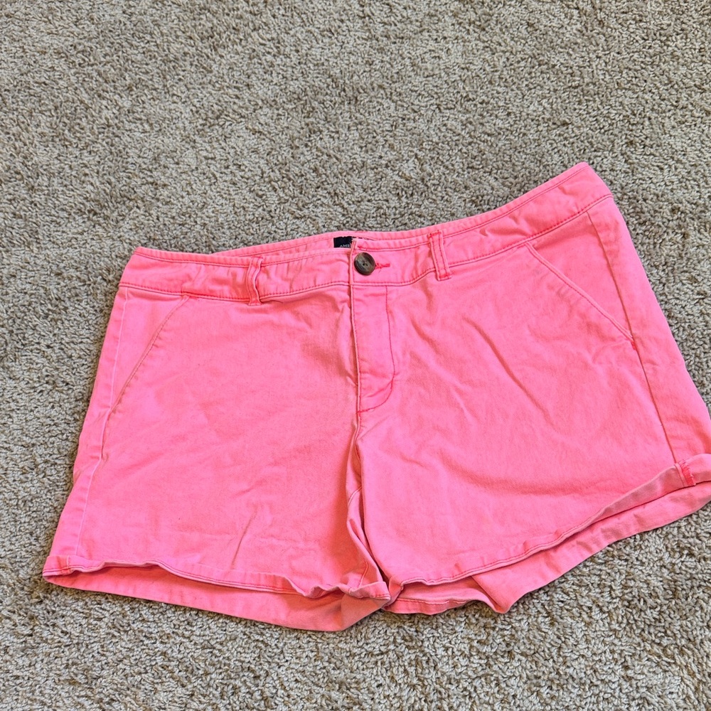 Women's Pink midi Shorts